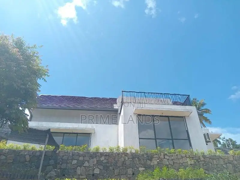 Kandy Victoria Reservoirs luxury Holiday villas