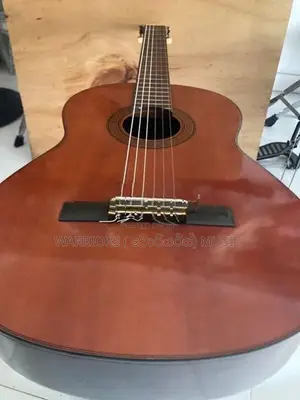 Yamaha G 85D Made in Japan classic box guitar