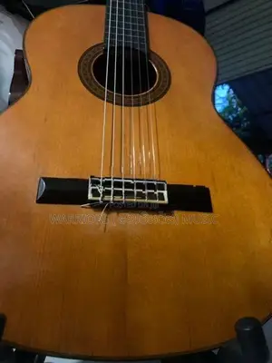 Yamaha C - 150 Made in Japan Classic Box Guitar