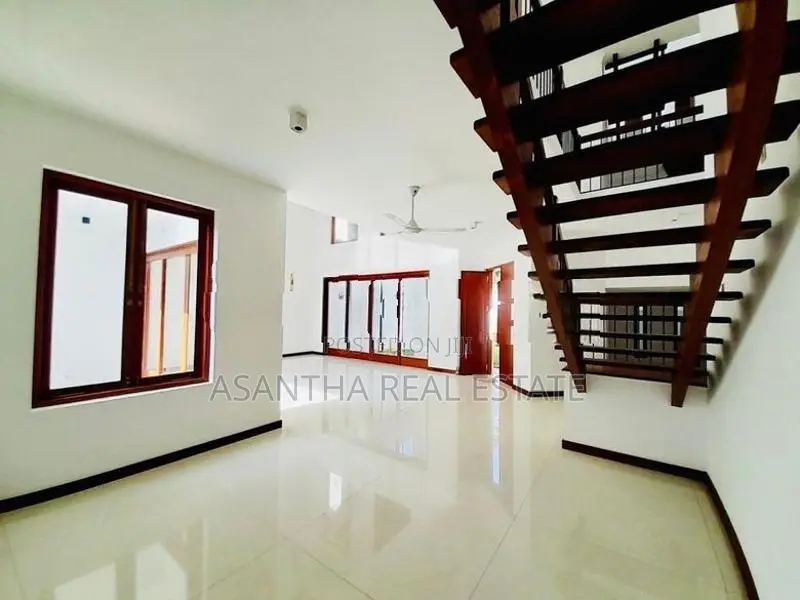 (AFA711) New 03 Story Luxury house With 20!P sale At Pitakotte