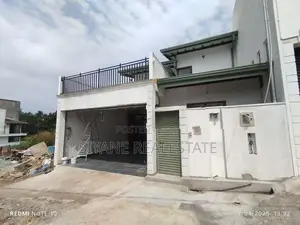 Modern House for Sale in Athurugiriya
