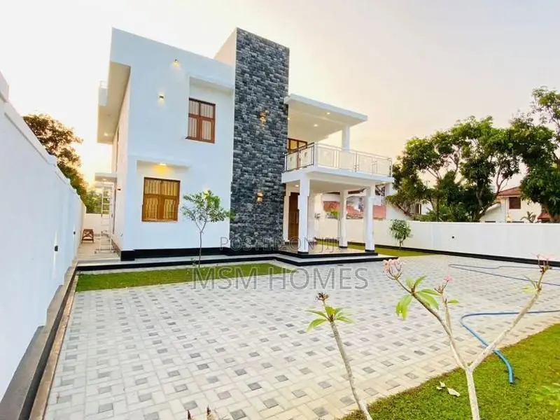 18 Perch Land With Brand New Modern House For Sale in Negombo