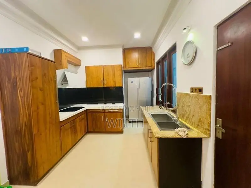 Super Luxury 3 Story House for Sale in Kottawa