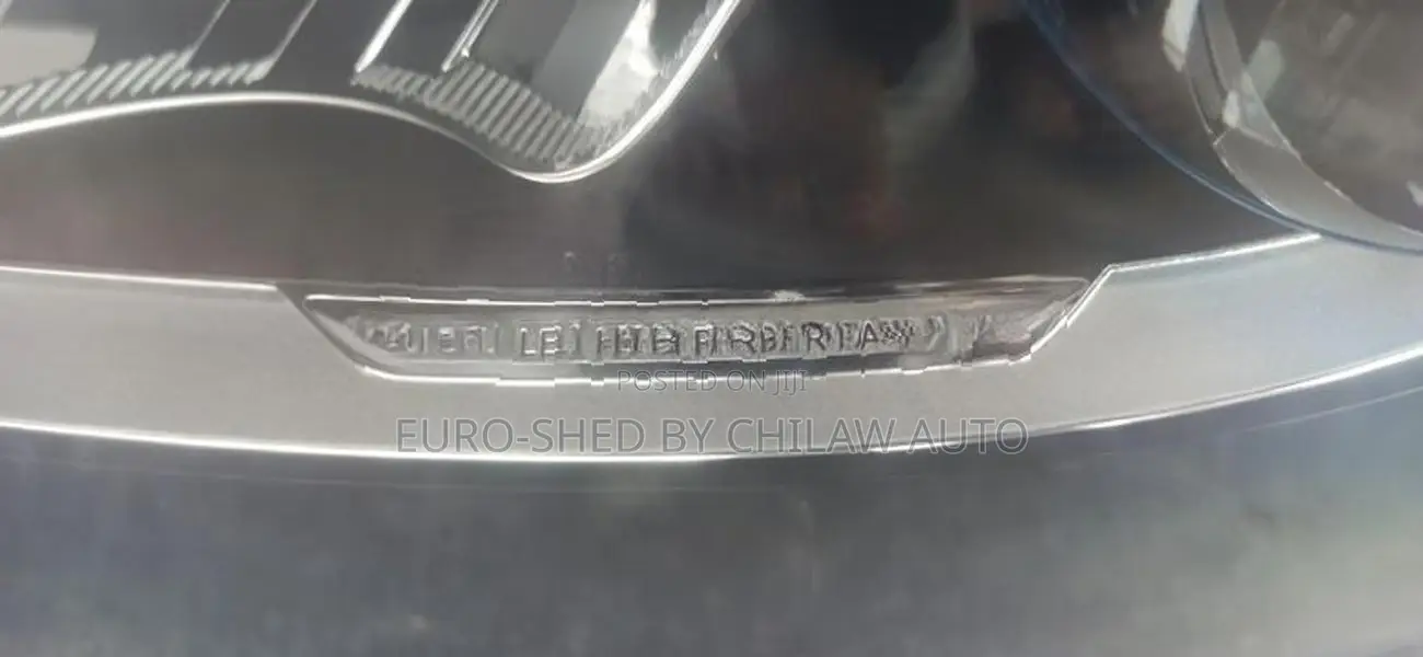 Mercedes Benz W205 Head Light
