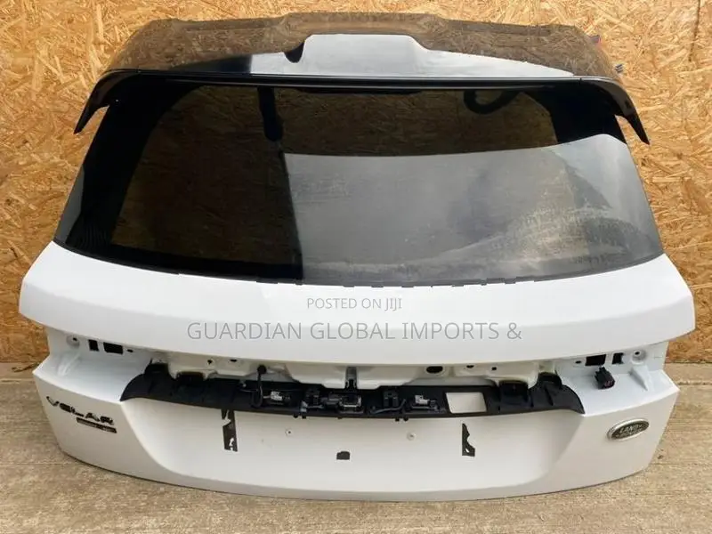 Range Rover Velar boot lid 2019