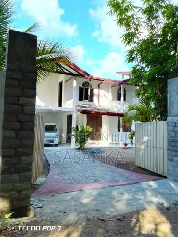 Horana Maharagama Road Brand New House For Sale ..