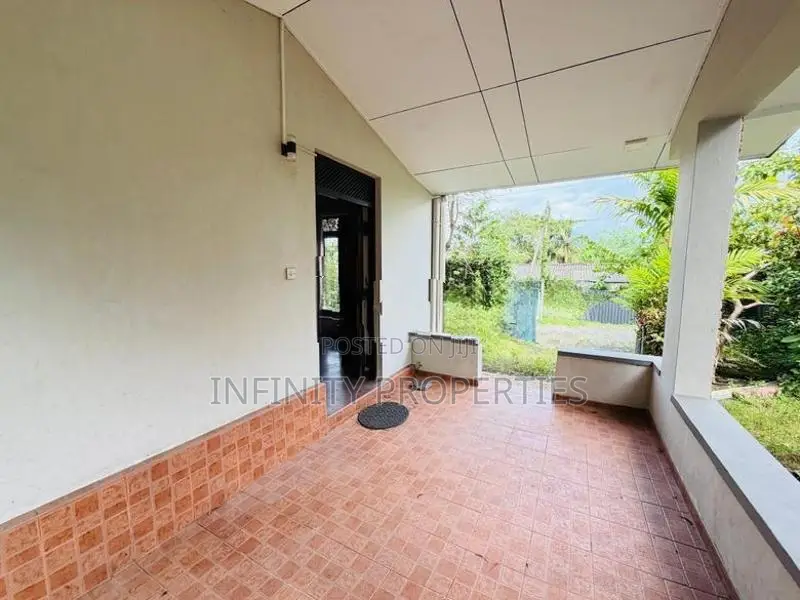 (AFA768) 13 P with Single Story House Sale At Thalawathugoda