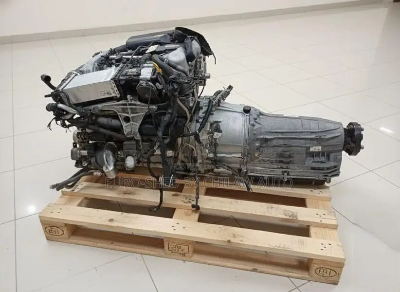 Mercedes Benz W205 Engine C350E