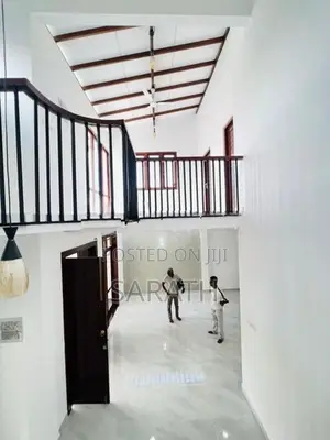 Strong Structure Brand New House In Athurugiriya