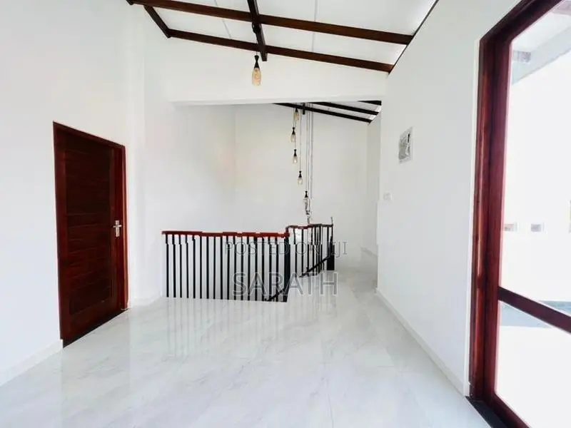 Strong Structure Brand New House In Athurugiriya