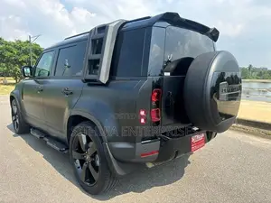 Land Rover Defender Leather Electric 2023