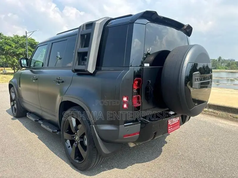 Land Rover Defender Leather Electric 2023