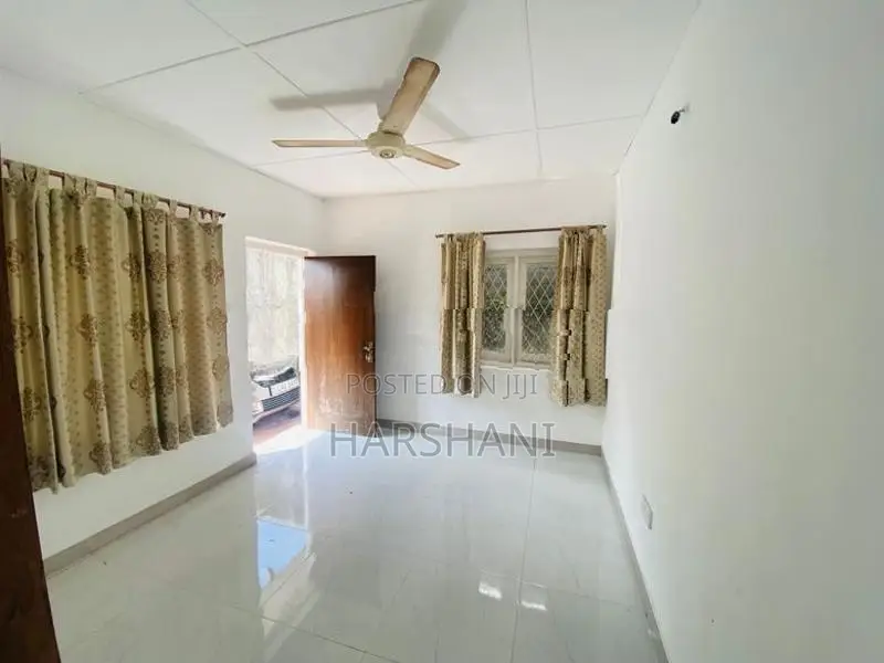 14P, Livable House at LAND VALUE Close to Kottawa & Homagama Town