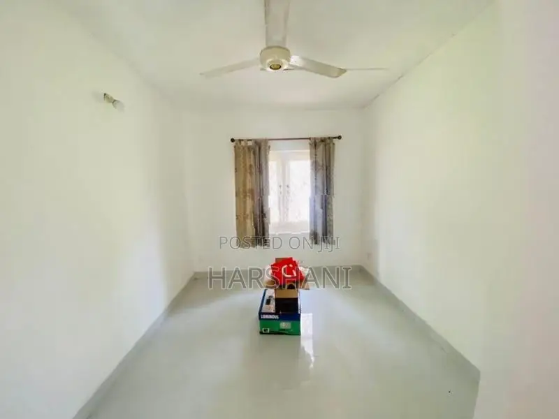 14P, Livable House at LAND VALUE Close to Kottawa & Homagama Town