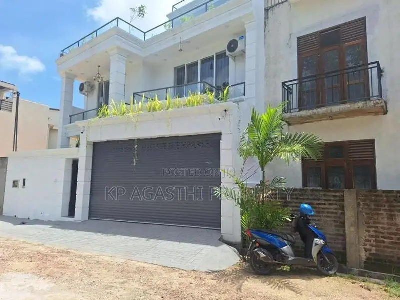 newly house for sale in battaramulla
