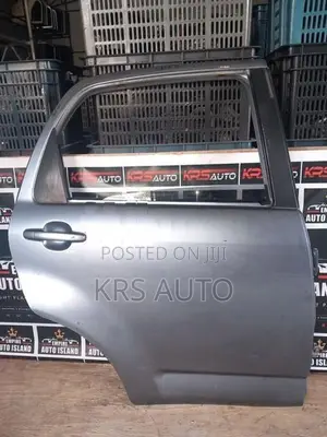 Toyota RAV 4 ACA 31 Rear Door Panel