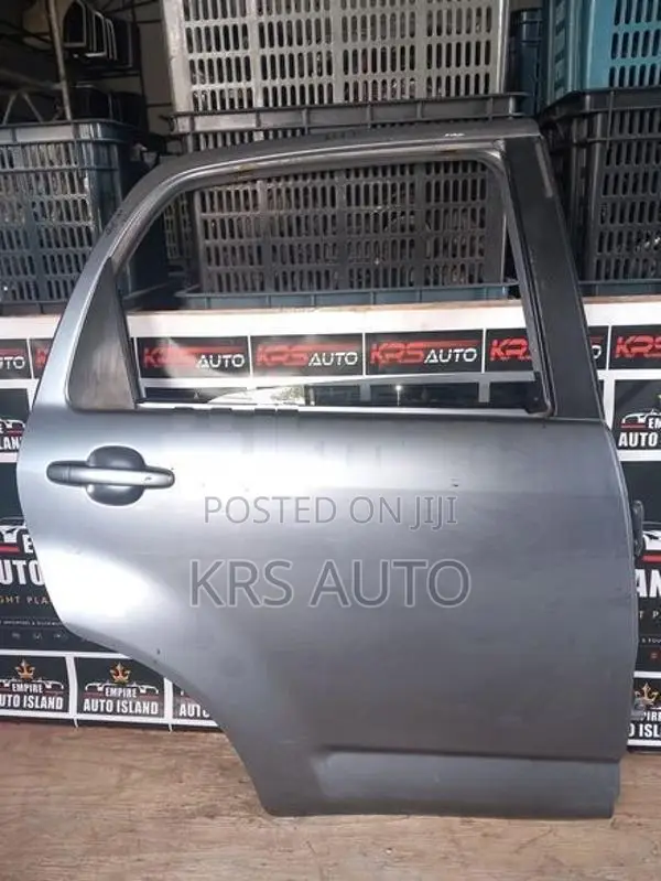 Toyota RAV 4 ACA 31 Rear Door Panel