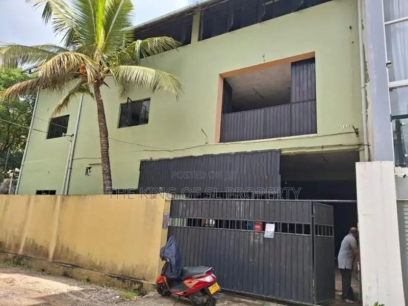 Building for Sale in Mount Lavinia