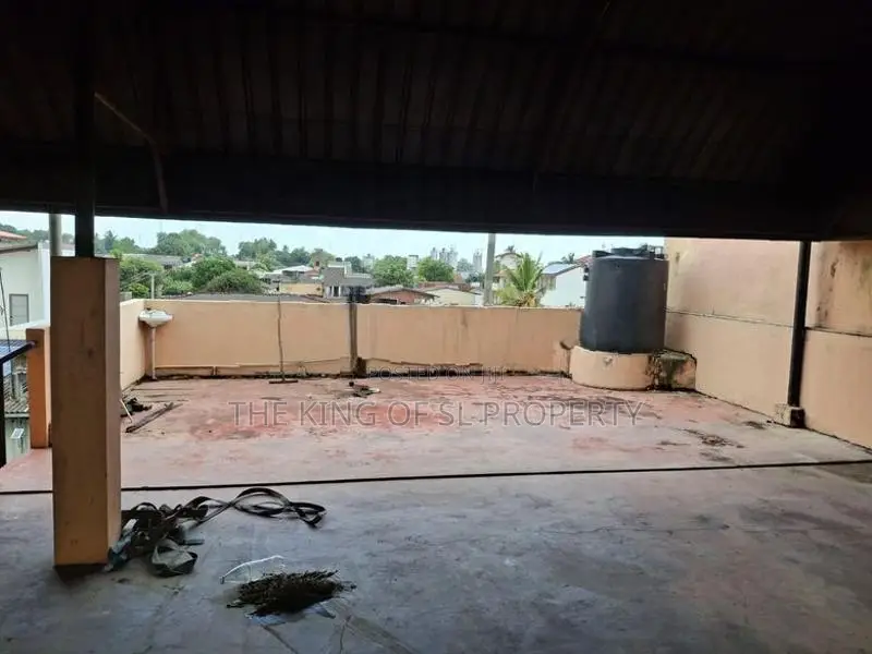 Building for Sale in Mount Lavinia
