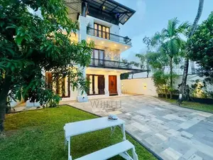 ණවමාදිලිවයේ ලස්සන මහල් 3 නිවසත් විකිනිමට කොටිටාවෙි