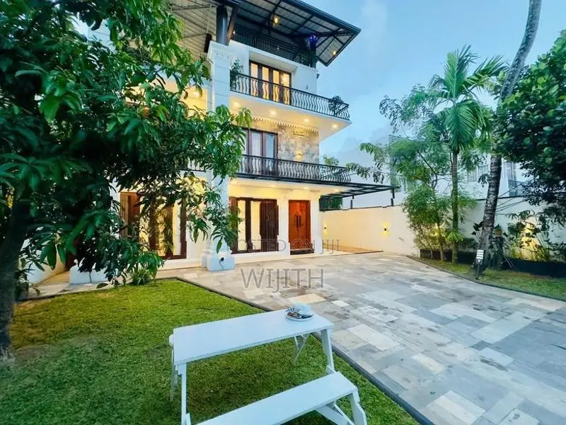 ණවමාදිලිවයේ ලස්සන මහල් 3 නිවසත් විකිනිමට කොටිටාවෙි