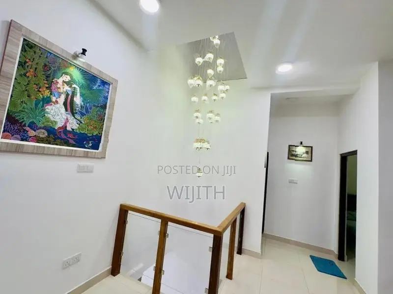 ණවමාදිලිවයේ ලස්සන මහල් 3 නිවසත් විකිනිමට කොටිටාවෙි