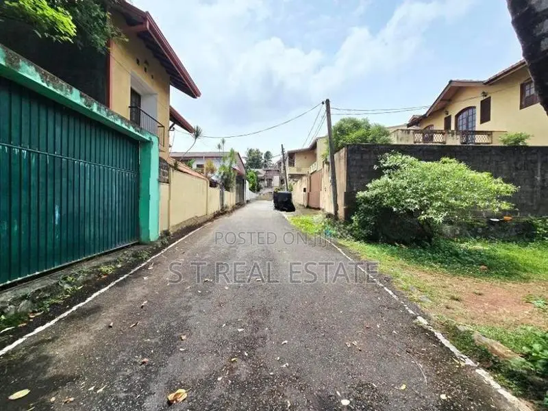 11P High Residential Bare Land For Sale In Thalawathugoda