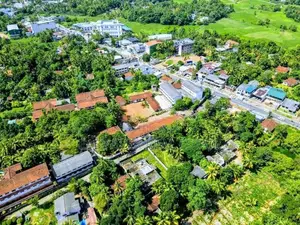 නිට්ටඹුව නගර මධ්‍යයෙන් ,වටිනා නේවාසික ඉඩමක් විකිනීමට .