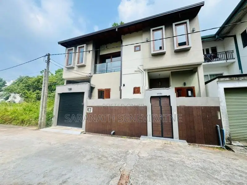 Brand New Luxury House For Sale In Thalawathugoda