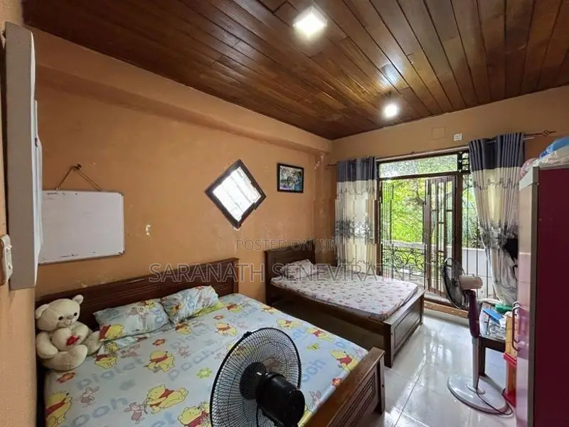 2 Houses For Sale in Same Property Piliyandala