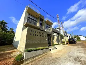 BrandNew Modern House Located in a Gated Community Piliyandala Madapat