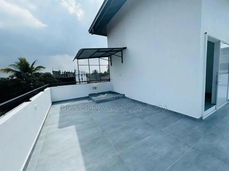 Modern Super Luxury 2 Storey House for Sale Boralesgamuwa