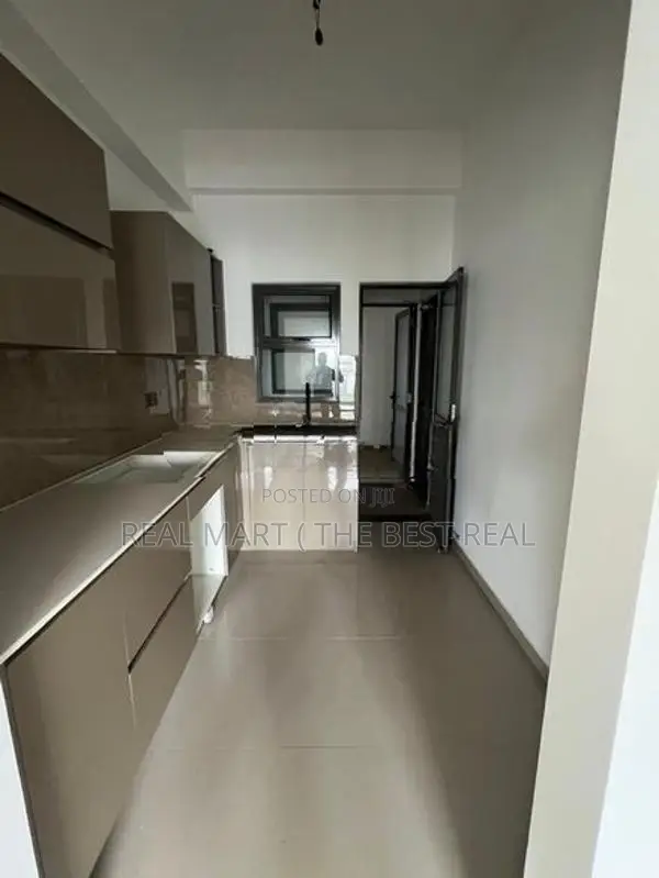 Piliyandala : Brand New 2 A/C BR Apartment for Sale