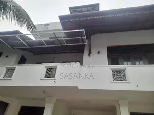 Boralesgamuwa Luxury Two Storey House for Sale
