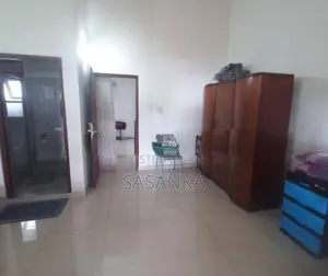 Boralesgamuwa Abillawatta Road Three Storey House for Sale