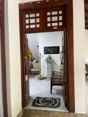 Boralesgamuwa Super Luxury House for Sale