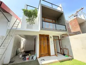 Brand New Luxury House For Sale in Pelawatha- Battaramulla