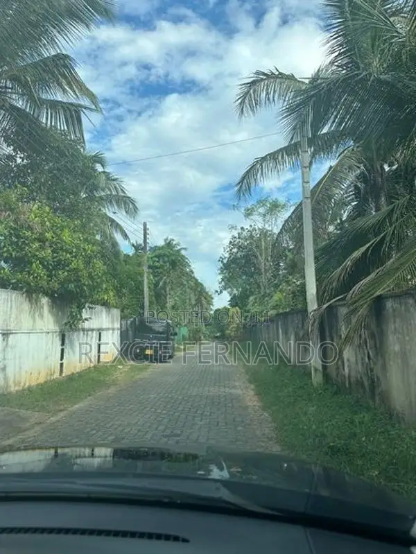 Bare Land for Sale Nittambuwa