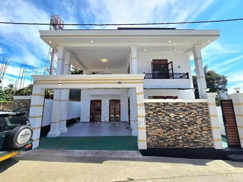 Newly Built Luxury 3 Storey House for Sale in Boralesgamuwa