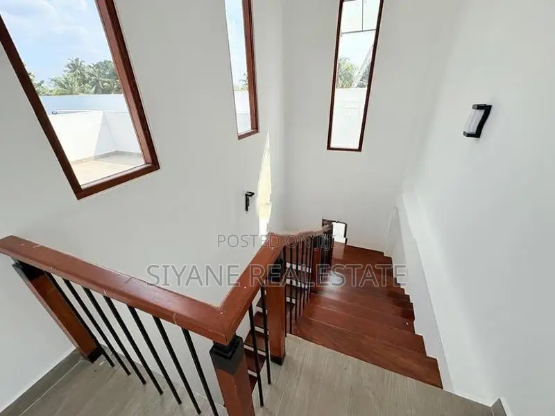 Luxury Brand New house For Sale in Piliyandala