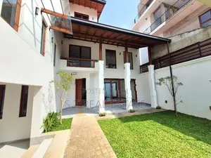Elegant Designed Luxury 3 Storey House for Sale in Pita Kotte