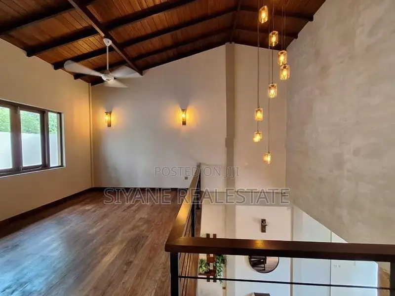 Luxury New House Sale in Thalawathugoda