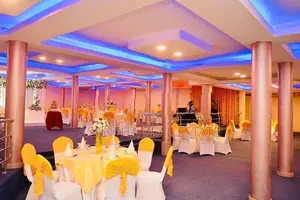 (AF535) Hotel for Sale in Mawanalla