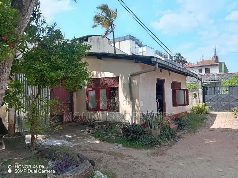 Land with House for Sale Ratmalana