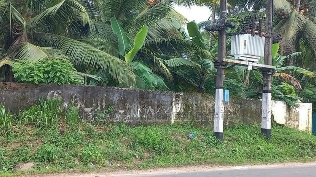 COMMERCIAL LAND FOR RENT IN BIYAGAMA (SP534)