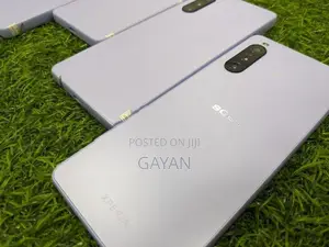 Sony 10 Mark V 5G 128GB (Used)