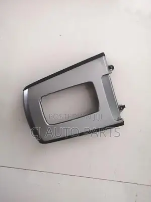 Nissan Wingroad Y11 Gear Lever Cover