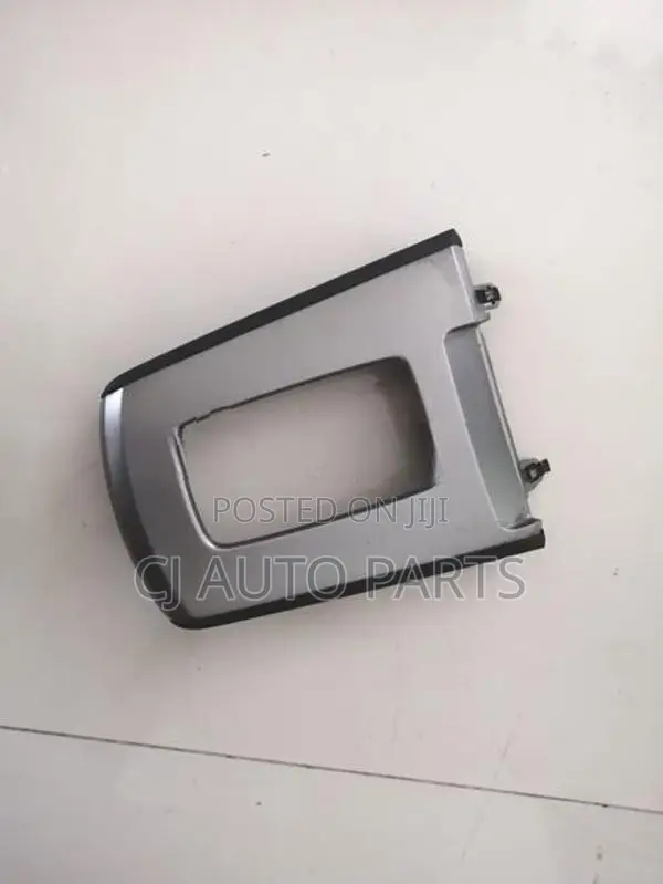Nissan Wingroad Y11 Gear Lever Cover