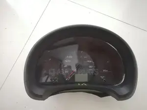 Toyota Vitz Ksp130 Meter Cluster