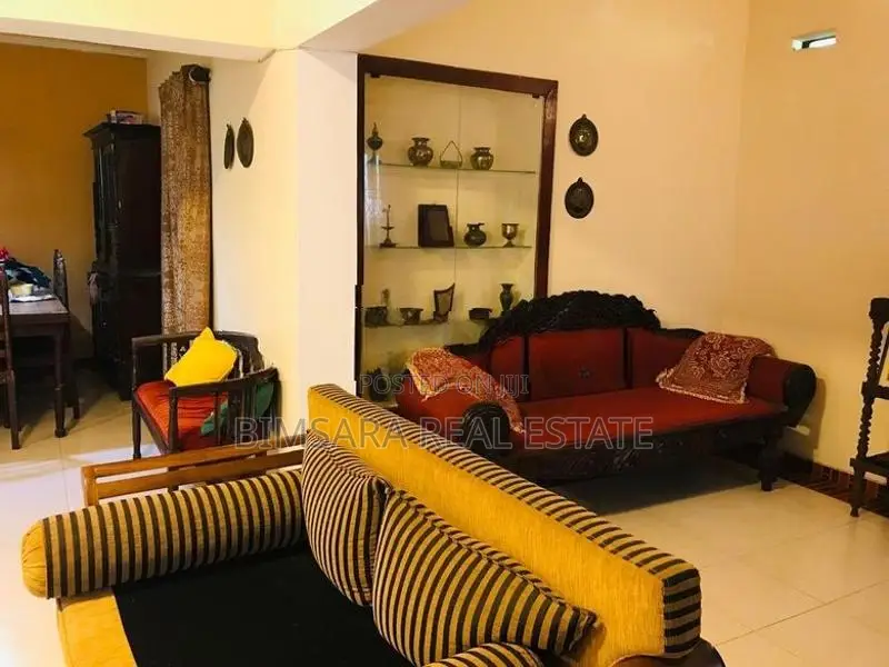 4-Bedroom Two-Story House in Nawala | SH15300